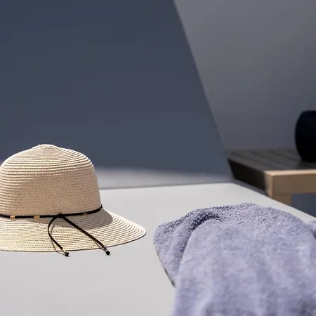 New Sea Serenity Next To The Sea With Private Jacuzzi * 블리하다