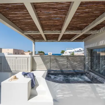 New Sea Serenity Next To The Sea With Private Jacuzzi ヴリハーダ