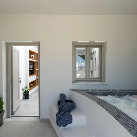 New Sea Serenity Next To The Sea With Private Jacuzzi