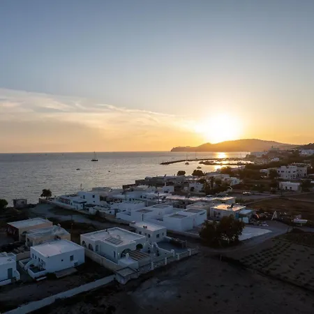 Вилла New Sea Serenity Next To The Sea With Private Jacuzzi Вличада