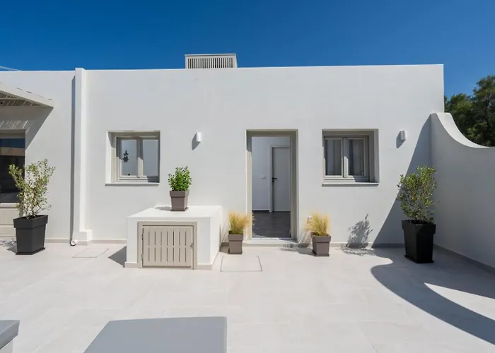 New Sea Serenity Next To The Sea With Private Jacuzzi *