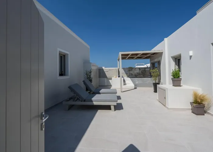 Villa New Sea Serenity Next To The Sea With Private Jacuzzi