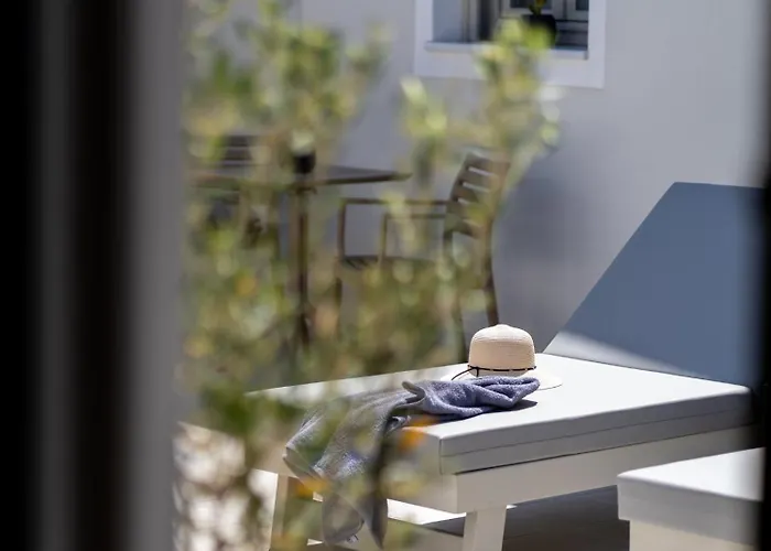 New Sea Serenity Next To The Sea With Private Jacuzzi Villa Vlychada