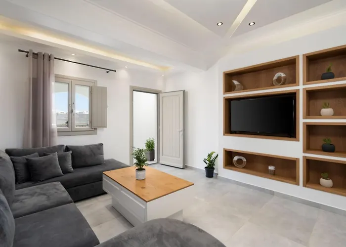 New Sea Serenity Next To The Sea With Private Jacuzzi